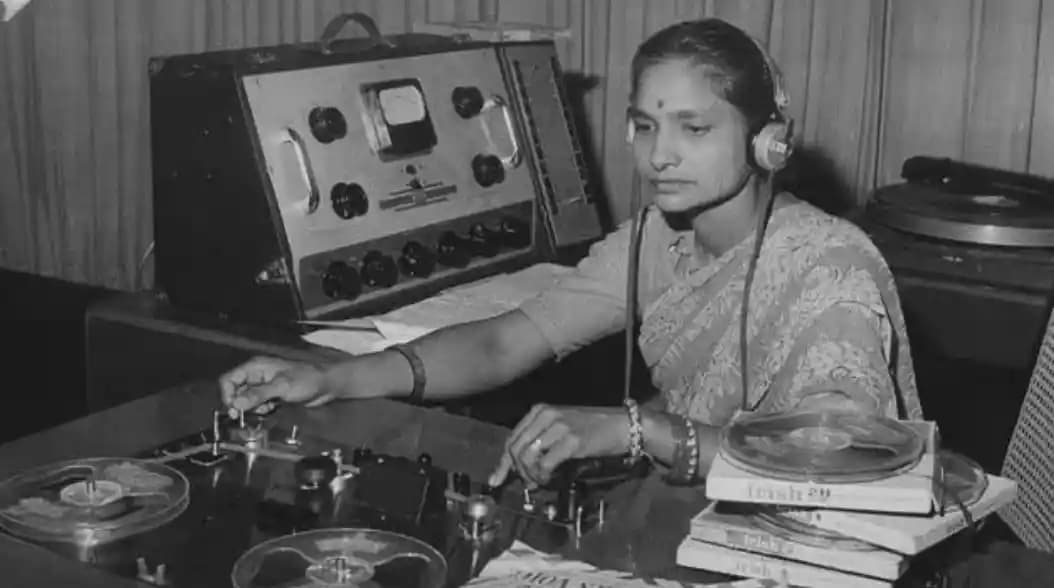 How an Indian Radio Show Created a Community of Young Radio Listeners