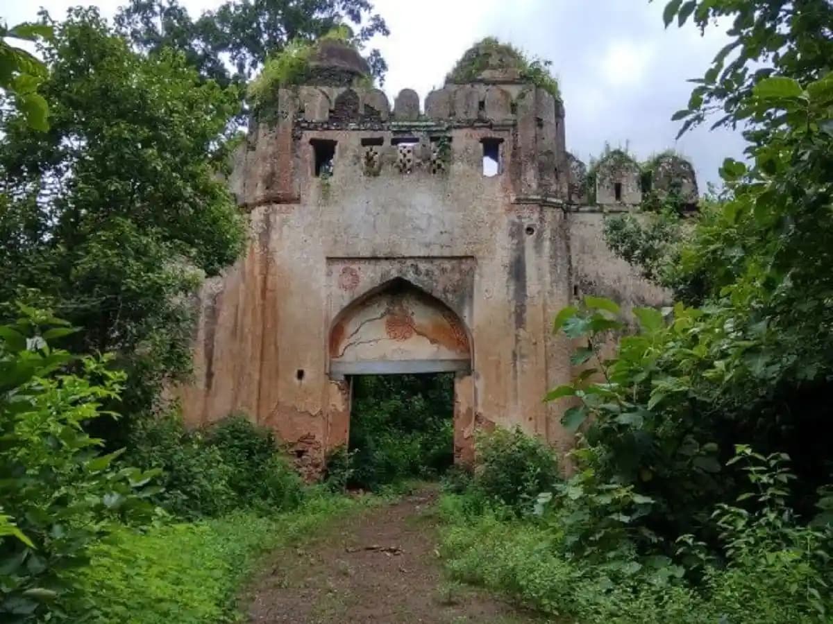 Palamu Forts: A Vanishing Legacy