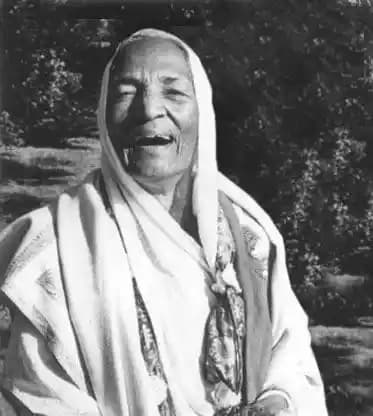 जानकी देवी बजाज: जिन्होंने आराम का जीवन त्याग, ख़ुद को देश सेवा में लगा दिया.
